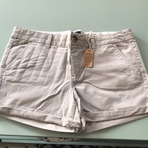American eagle cuffed shorts